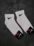 Set 6 perechi Șosete NIKE la DOAR 49 LEI