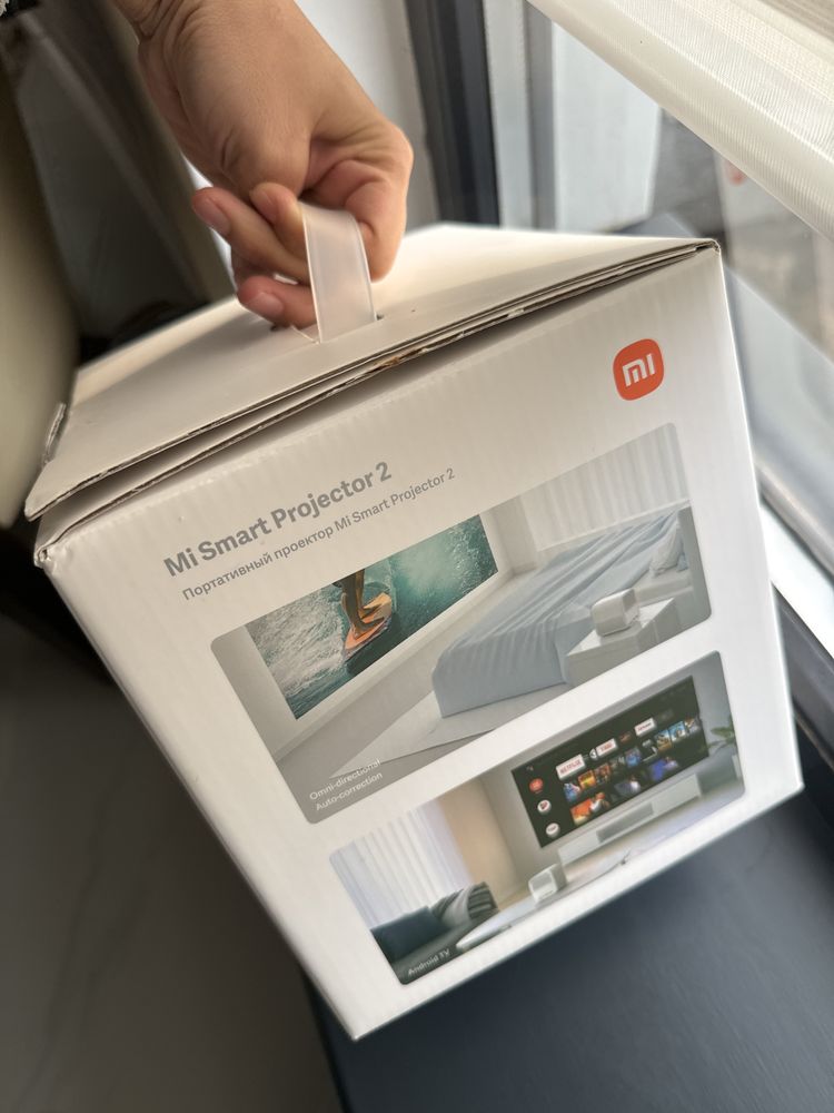 Продам новый Проектор Xiaomi Mi smart projector 2