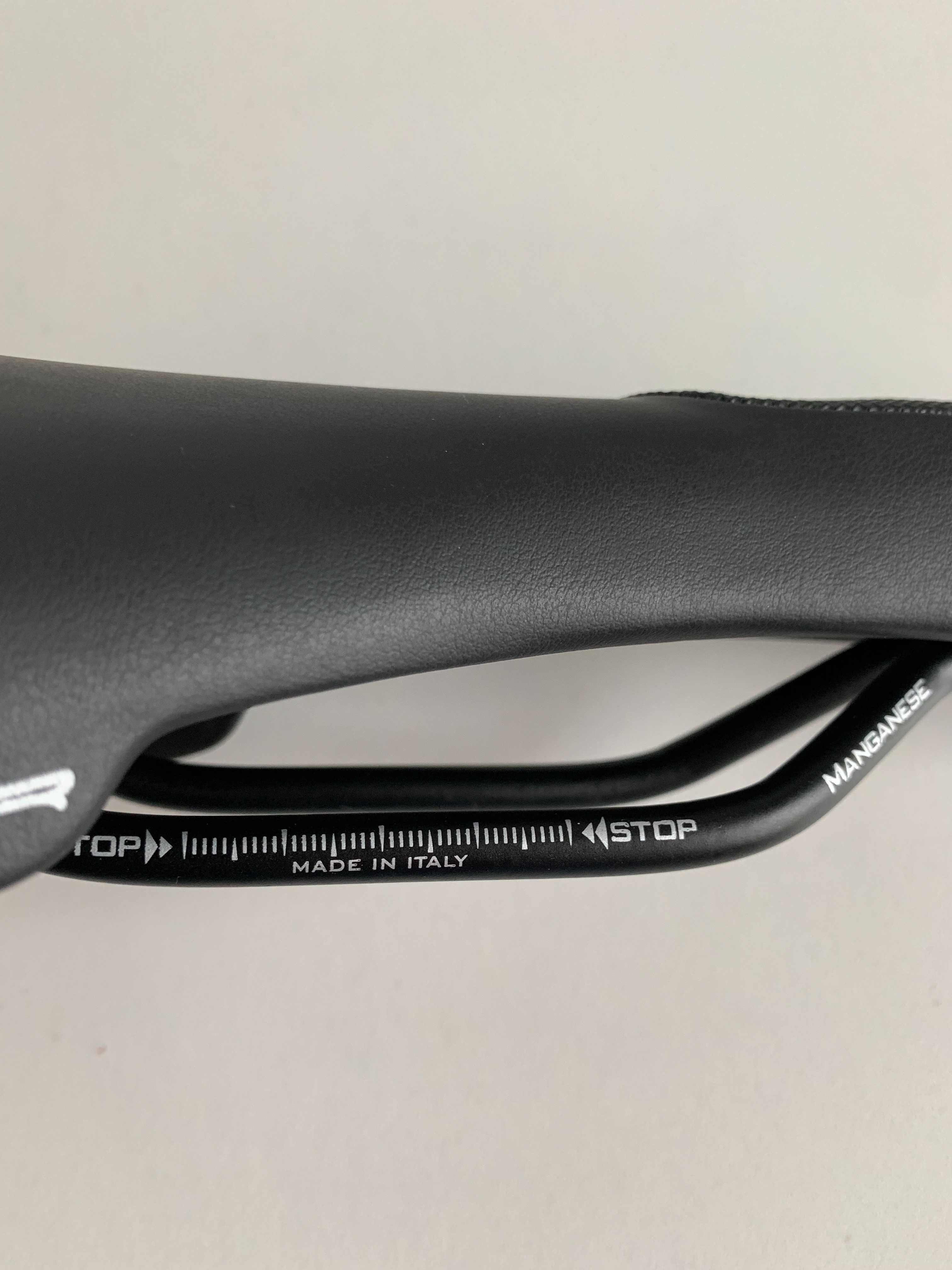 Sa Selle Italia SRL Tri Gel - Carbon/Manganese - 252 grame