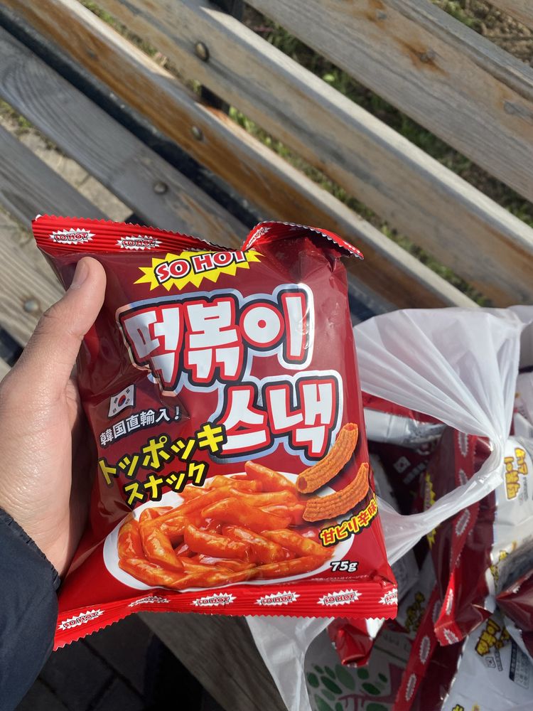 Популярные корейские чипсы токпокки