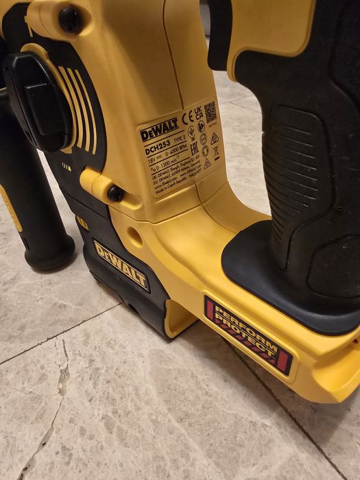 Bormasina dewalt 18v