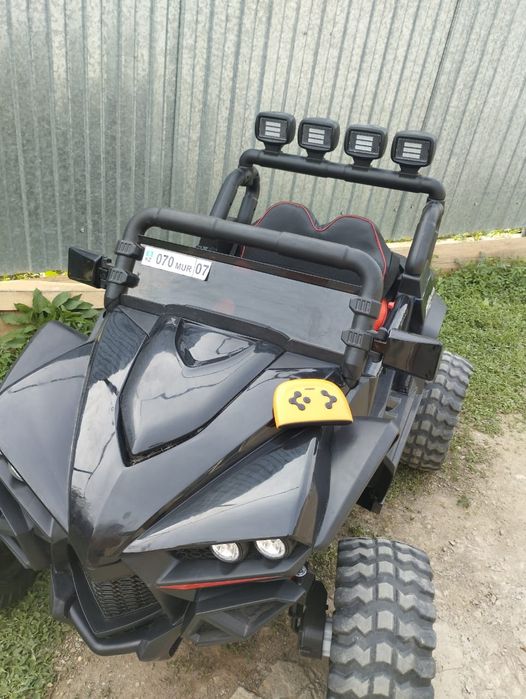 Продам детский электромобиль