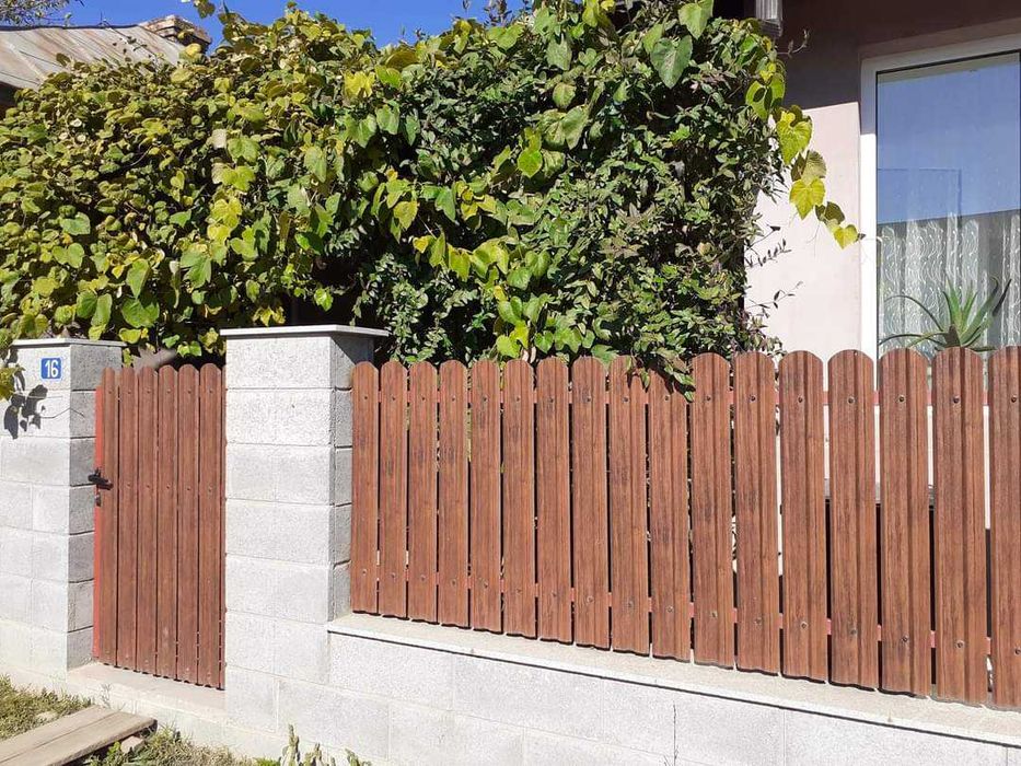 Garduri si porti din sipca metalica, panou jaluzele, tabla, plasa, BCA