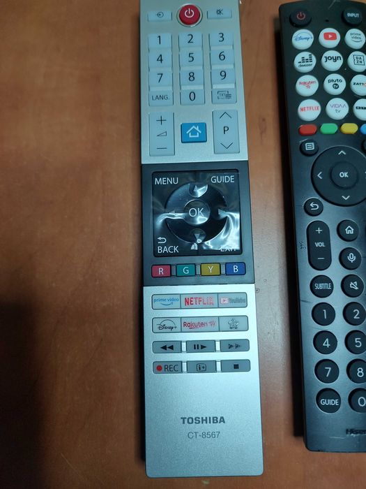 Telecomanda originala Toshiba Hisense CT-8567  ERF2M36H, T336860