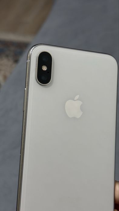 Продам Iphone X на 64 гб