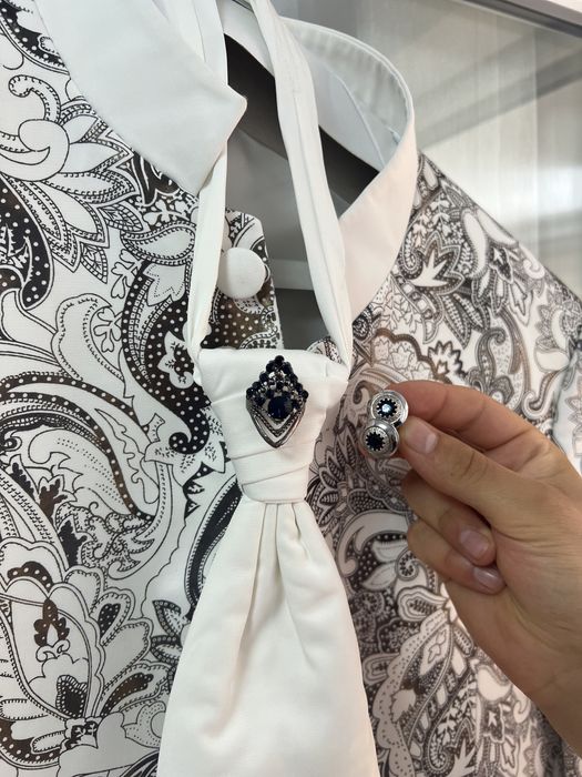 Sacou mire/ginere cu vesta și lavaliera