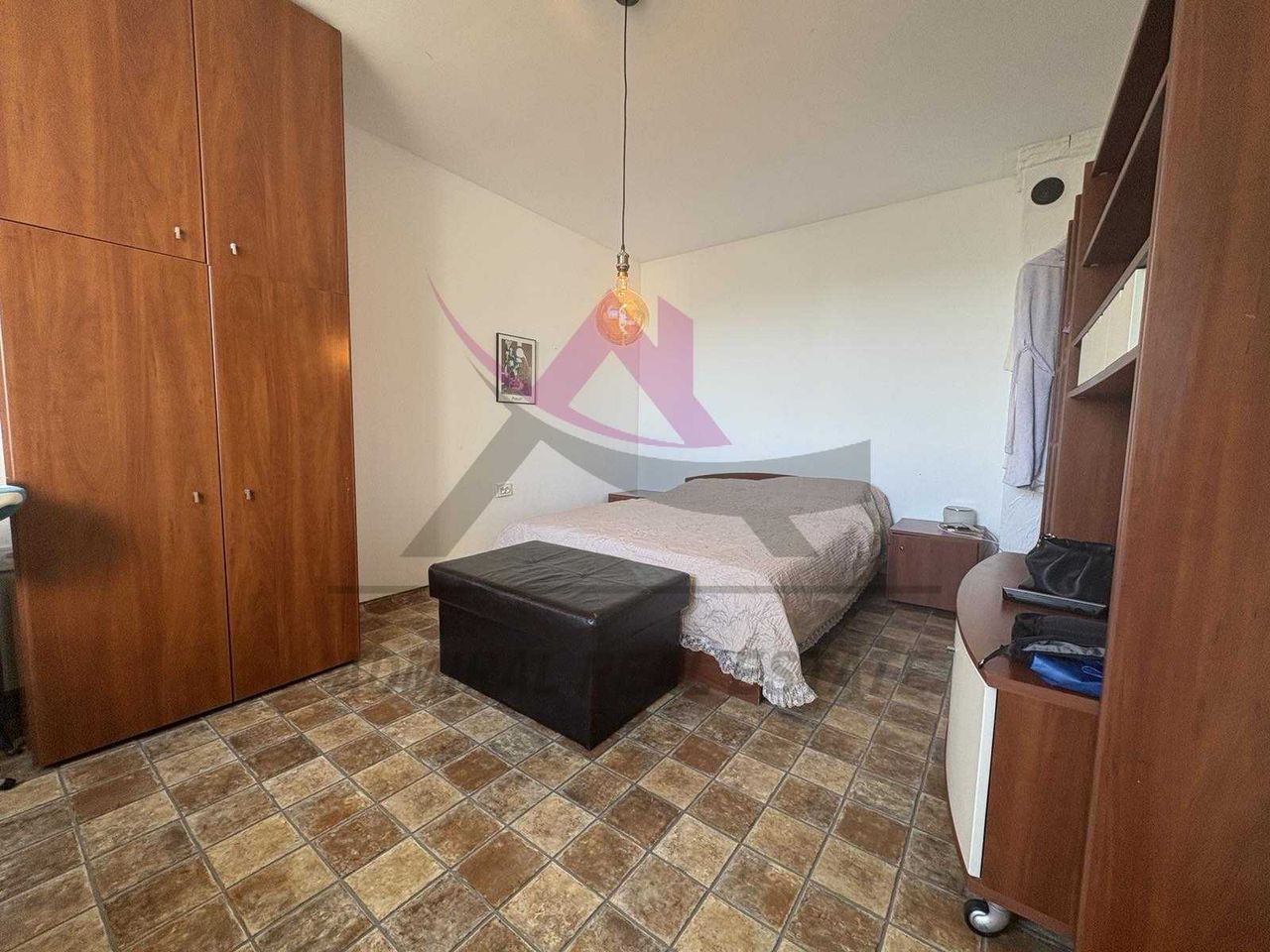 Дава се под наем Къща в Варна, м-т Ракитника - 160 кв.м за 1200 € - Снимка #3