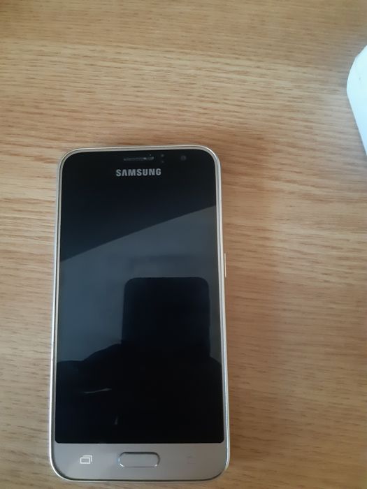 Samsung J1 Gold  Liber Retea. Stare perfecta