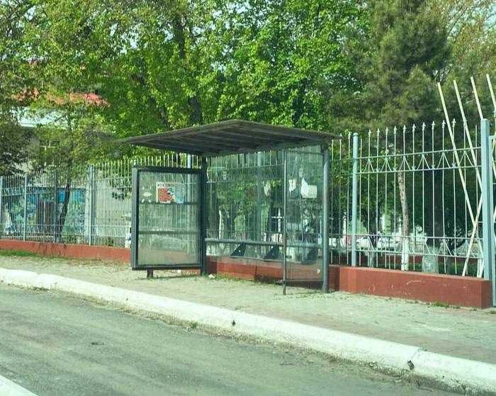 Бекатларда реклама Жиззах. Реклама на Остановках в Жиззах.