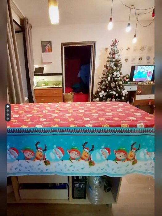 Новогодняя скатерть 150х150