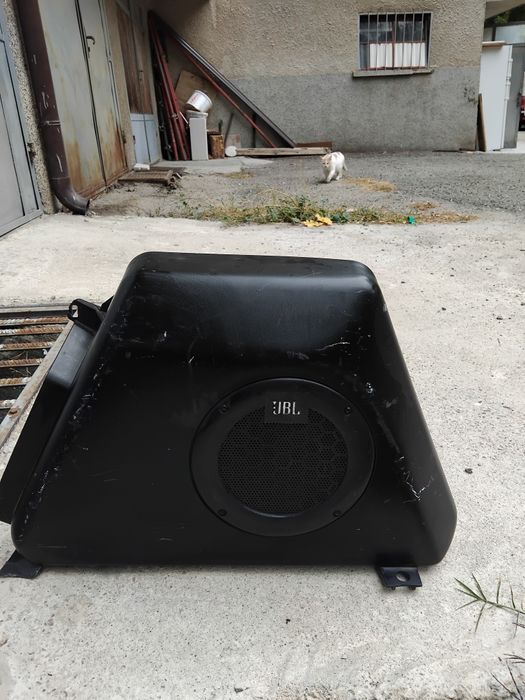 Високо говорител JBL System