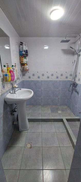 Raysentr Dalaguzarda 4 sotix xovli uy sotilmoqda Fayzli xovli joy