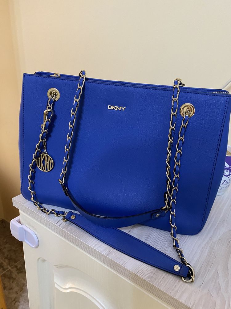 Poseta DKNY albastra