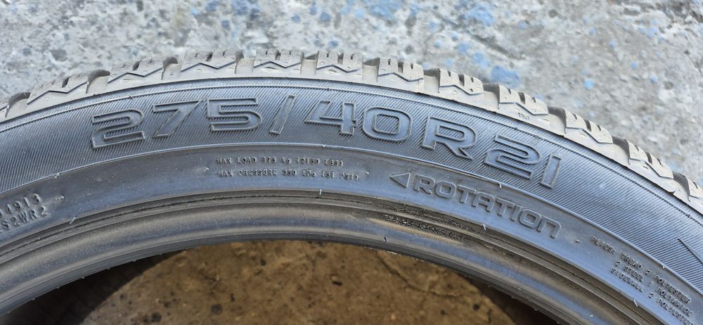 2 anvelope iarna Nokian 275/40/21.Pretul este pe bucata