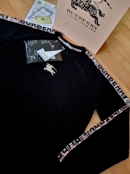 Bluze bumbac super model import Italia, logo brodat, saculet inclus