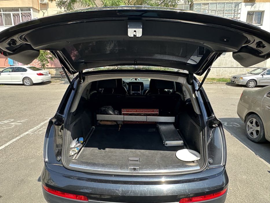 Vand sau schimb Audi Q7