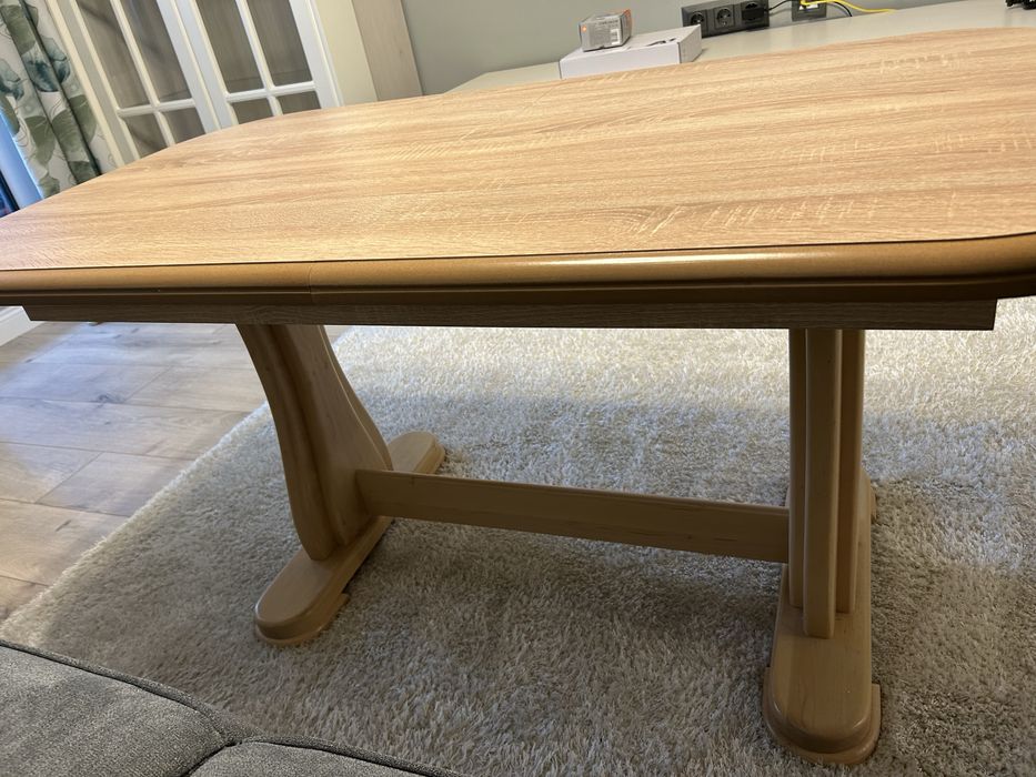 Разтегателна холна маса