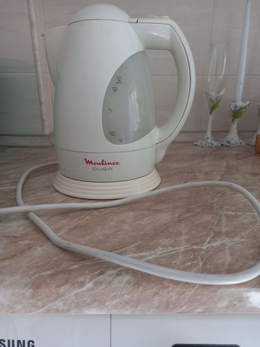 Продам чайник электрический
