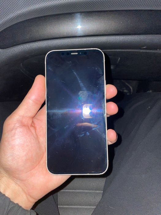 Iphone 12 срочно продам