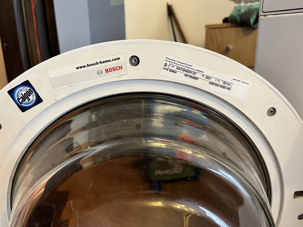 Счупена пералня Bosch WIM64