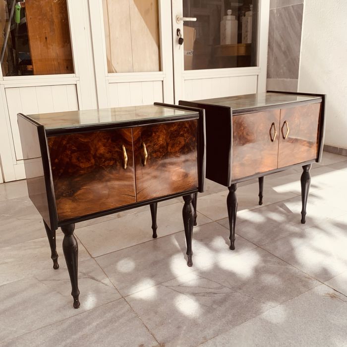 Италиански нощни шкафчета от 60-те