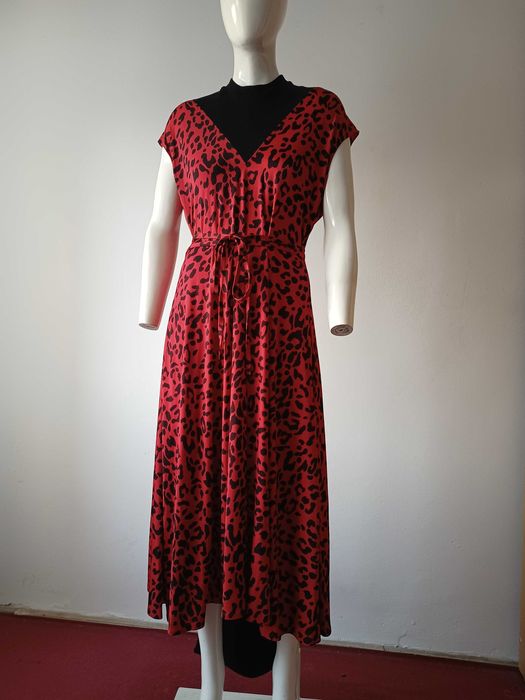 Rochie Vetements nouă