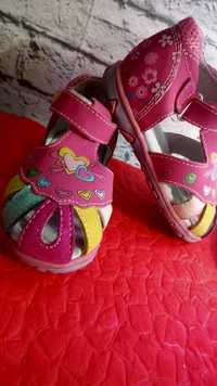 Детские сандали, обувь