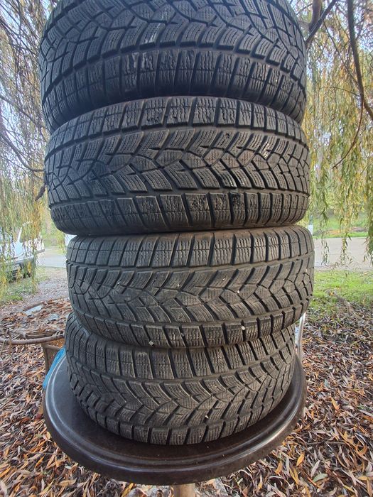 Зимни гуми 215/60/17