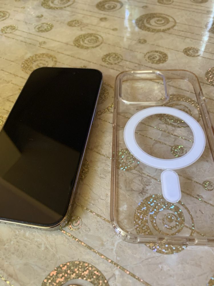 Перфектен Iphone 14 pro  Gold 128 GB