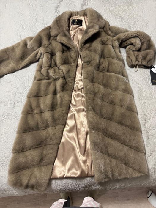 Продам новую норковую шубу