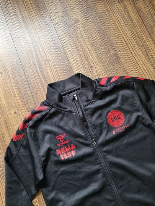 Страхотен спортен  комплект анцунг HUMMEL x Denmark National размер S