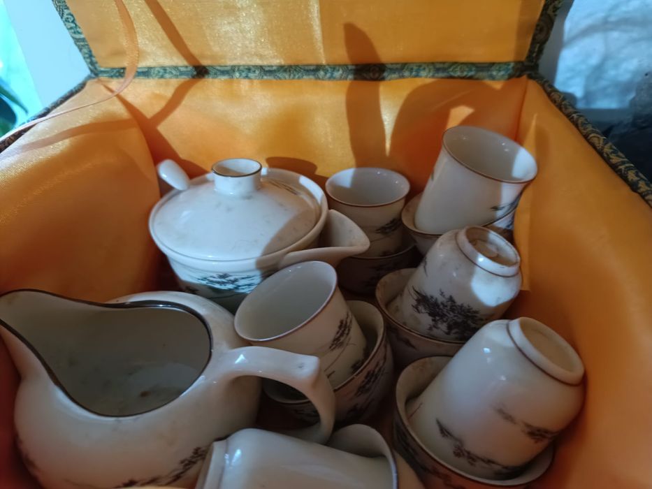 De colectie ~ Set ceai 15 piese portelan fin Beijng 2005