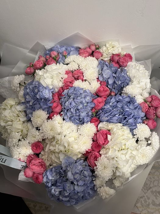 Букет цветов большой