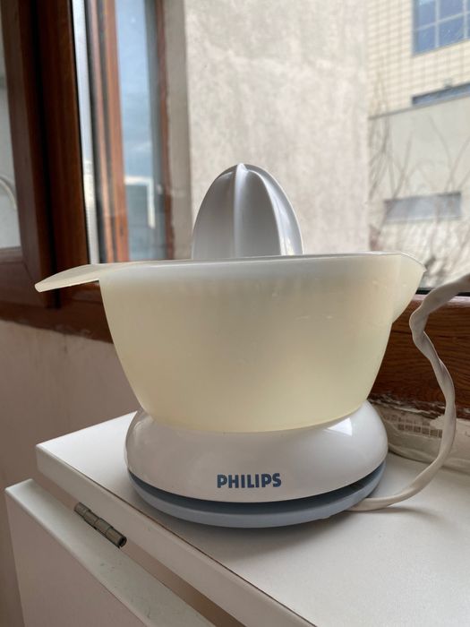 Storcator electric citrice philips