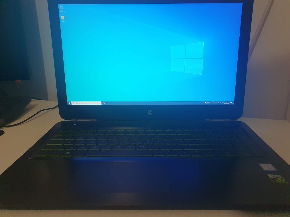 Laptop HP Gaming, Nvidia GTX 1050 Intel i5-8250 CPU 7.88 RAM