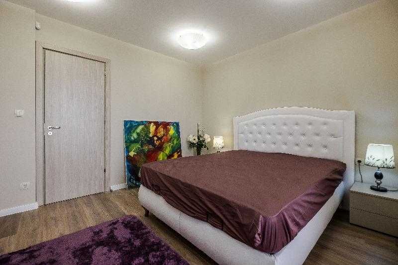 Продава се Тристаен апартамент в София, Стрелбище - 94 кв.м за 2000 €/кв.м - Снимка #1