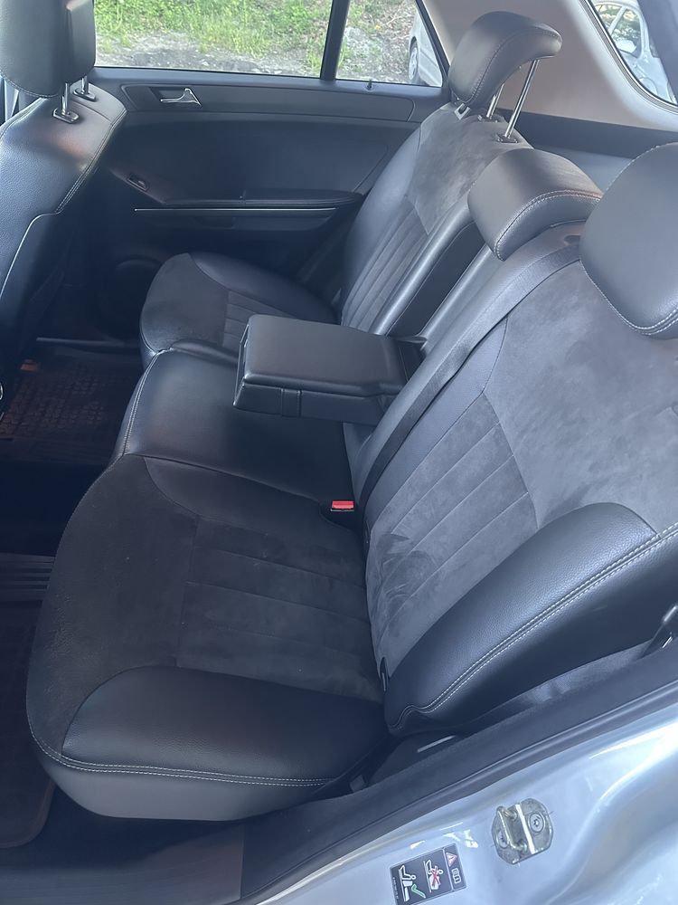 Джип Mercedes ML320