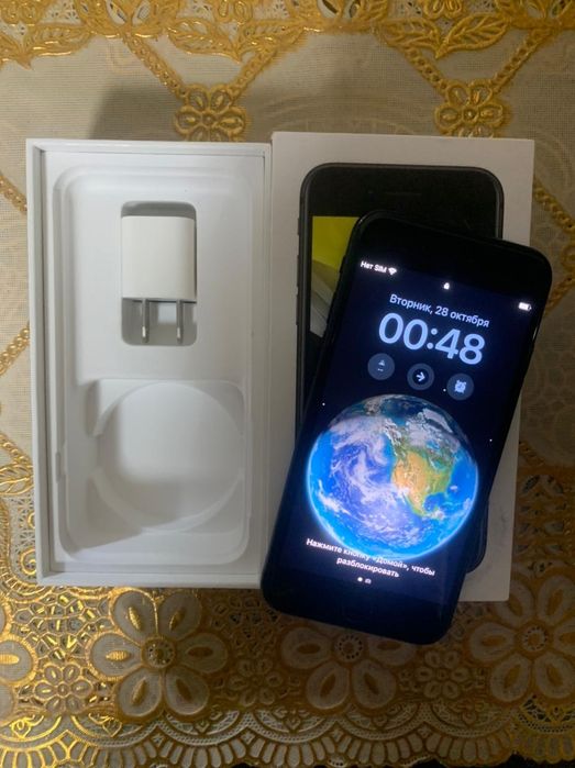 Продам iphone se 2020