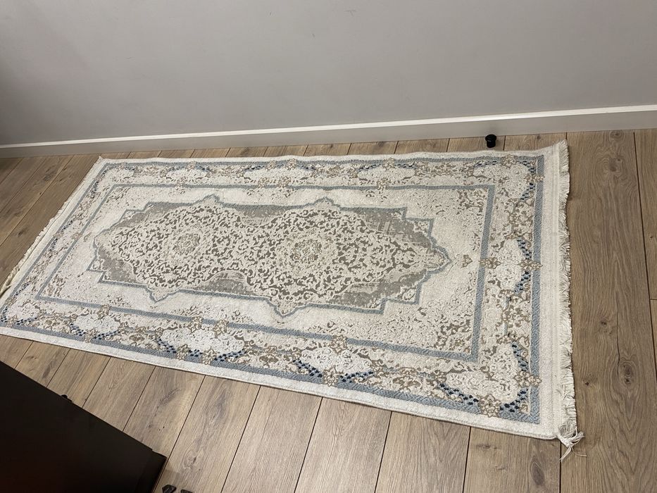 Продам ковры в хорошем состоянии