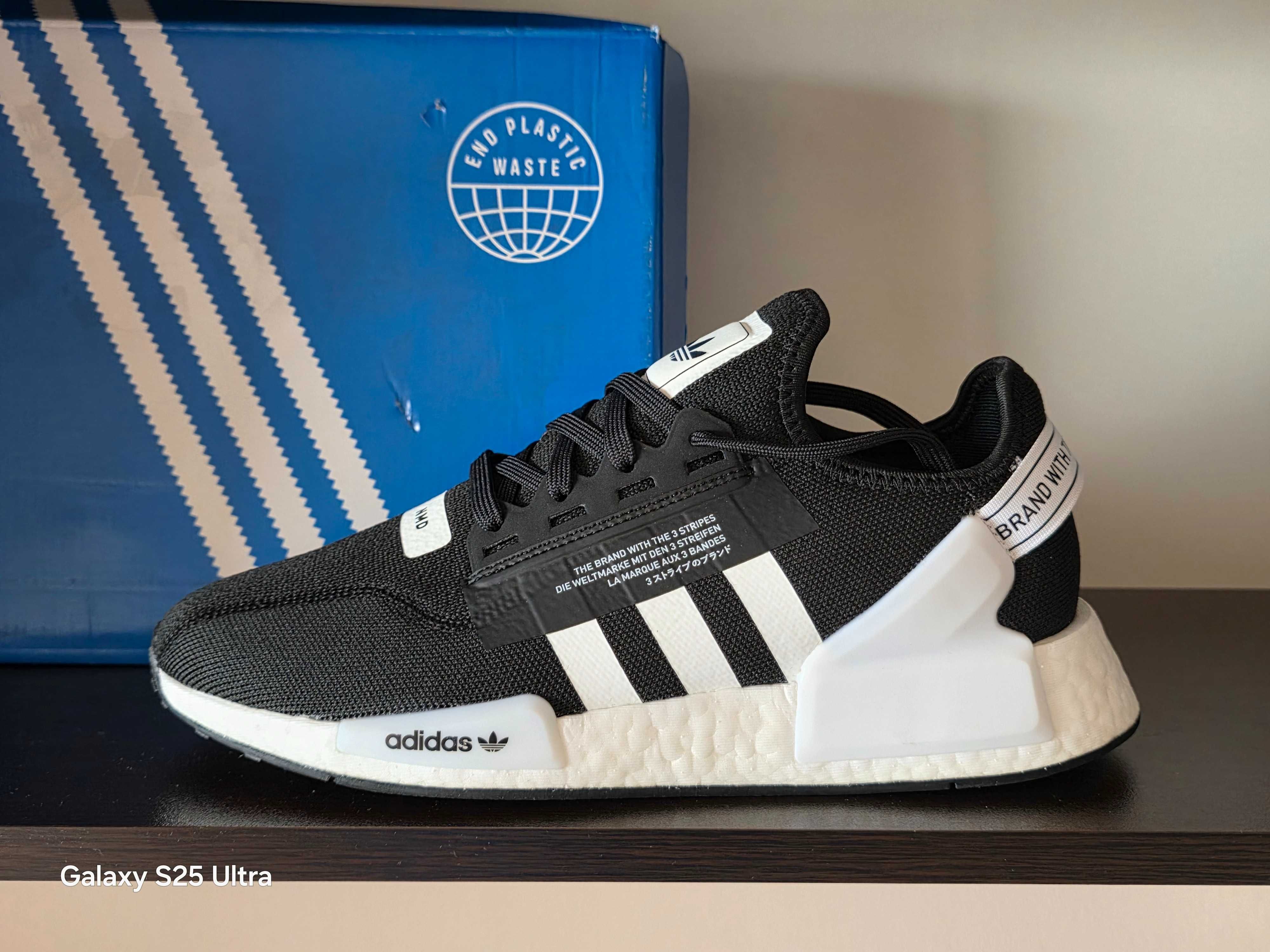 Adidas NMD R1.V2 /43н 27.5см Стелка нови с кутия