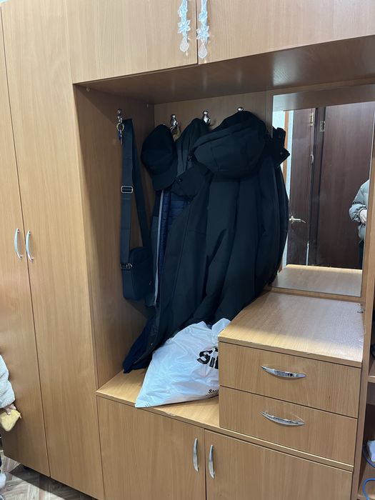 Шкаф для прихожей