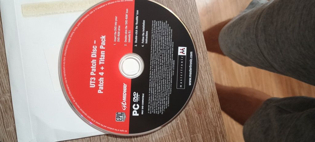Unreal Tournament compatibil cu Windows XP și Viața.