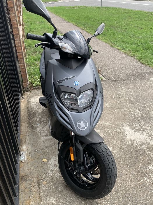 Scuter Piaggio Typhoon