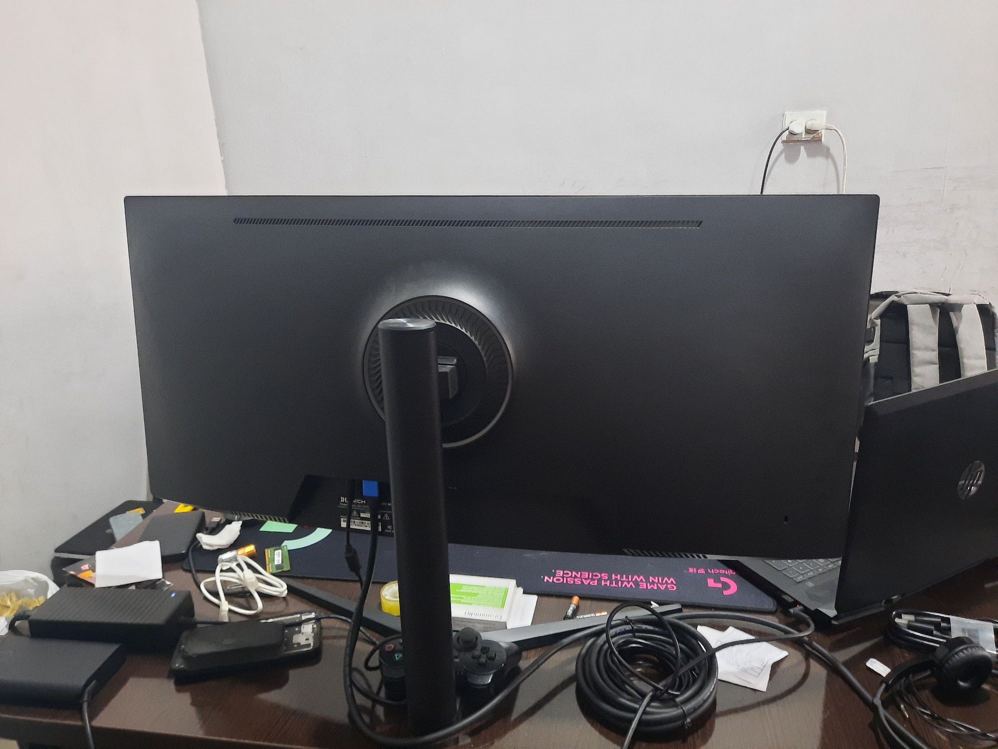 Xtech monitor 34 4k 165hz