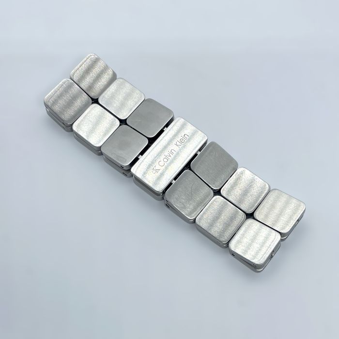 Calvin Klein Endless Swiss Made дамски часовник - гривна