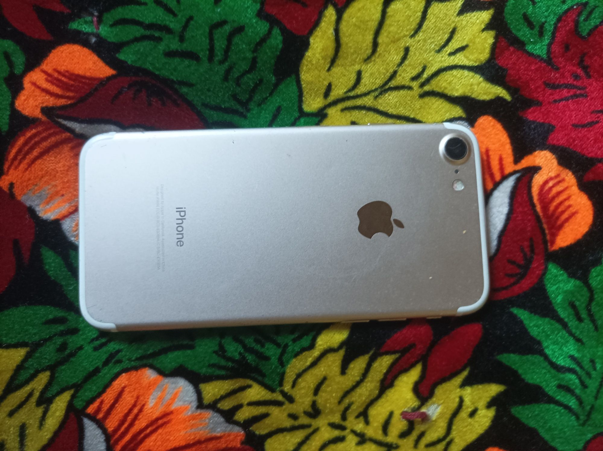 iPhone 7/128  Гб