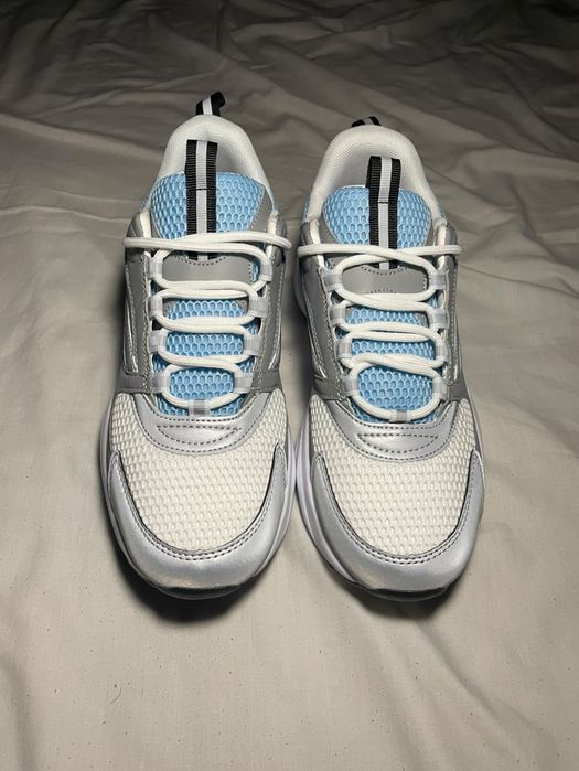 Dior B22 white and blue