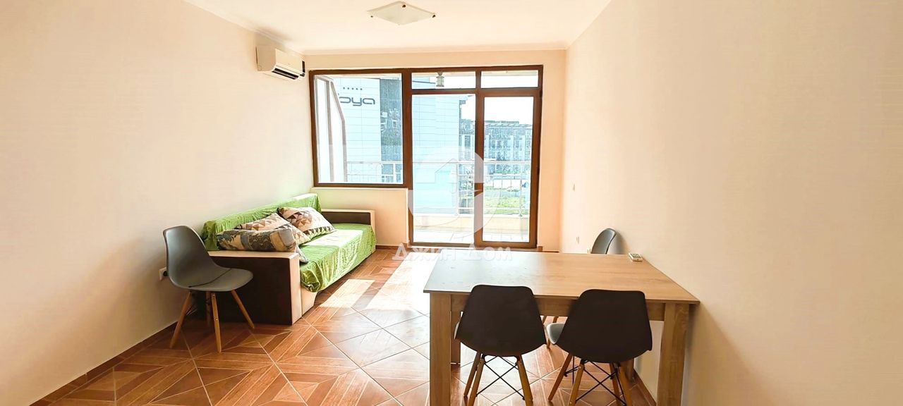 Продава се Едностаен апартамент в Свети Влас - 36 кв.м за 1528 €/кв.м - Снимка #1