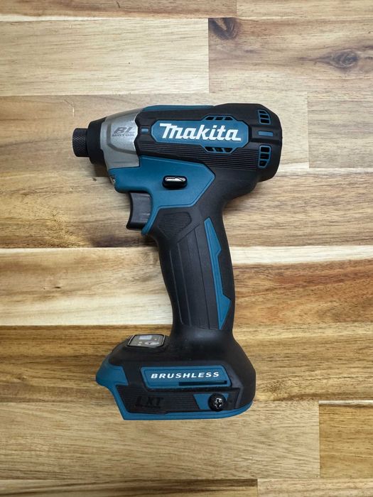 Makita DTD157Z Autofiletanta cu Impact