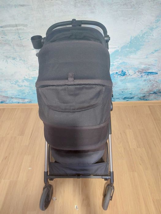 Cărucior Cybex Melio Black – ușor, elegant, bine întreținut
